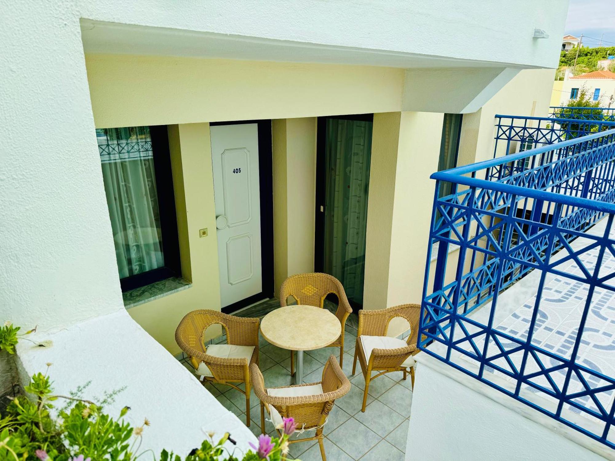 Sea Breeze Apartments Chios Monolia Eksteriør billede